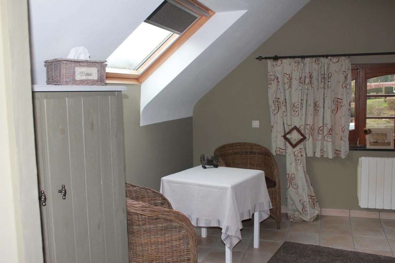 A L'Ombre Du Noyer Bed & Breakfast Fernelmont Dış mekan fotoğraf